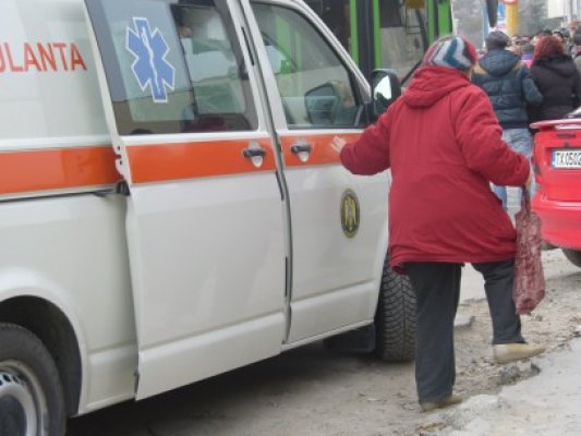 Bebeluş de 3 luni, rănit într-un accident rutier